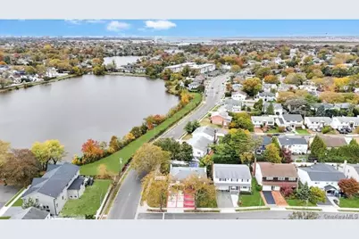 2 Valley Greens Drive, Woodmere, NY 11581 - Photo 7