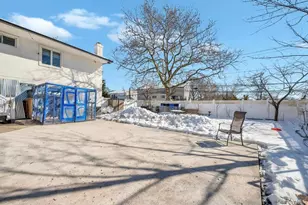 2 Valley Greens Dr, Valley Stream, NY 11581 - Photo 33