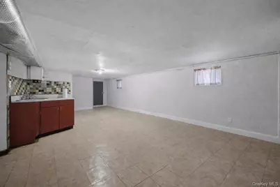 2415 St Raymonds Avenue, Bronx, NY 10461 - Photo 15