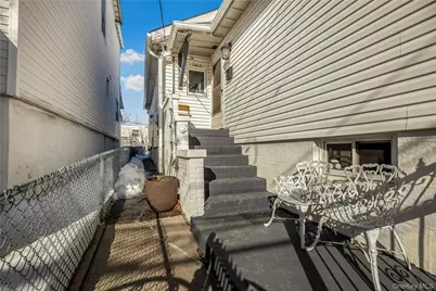 2415 St Raymonds Avenue, Bronx, NY 10461 - Photo 19