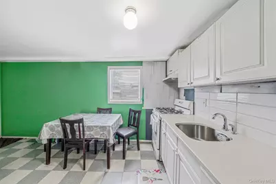 73 Olive Street, Central Islip, NY 11722 - Photo 19