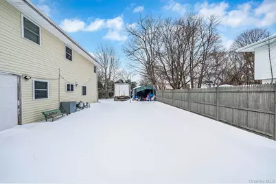 73 Olive Street, Central Islip, NY 11722 - Photo 35