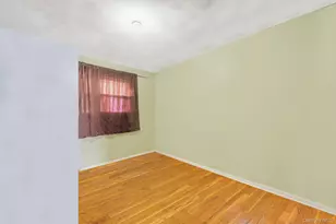 73 Olive St, Central Islip, NY 11722 - Photo 15