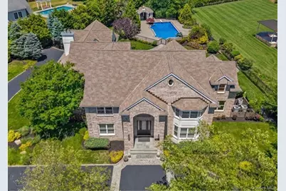 38 The Helm, East Islip, NY 11730 - Photo 43