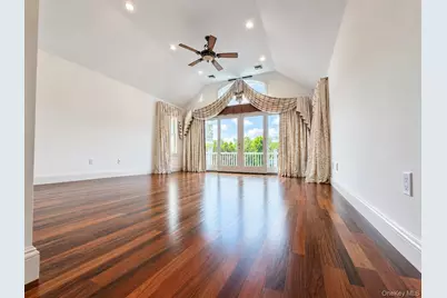 38 The Helm, East Islip, NY 11730 - Photo 21