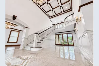 38 The Helm, East Islip, NY 11730 - Photo 5