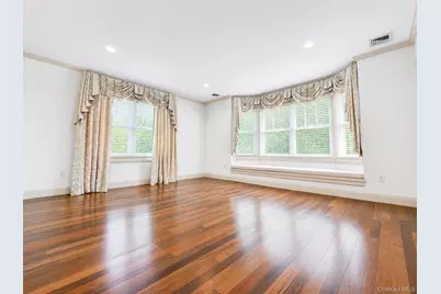 38 The Helm, East Islip, NY 11730 - Photo 37