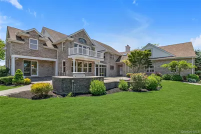 38 The Helm, East Islip, NY 11730 - Photo 23