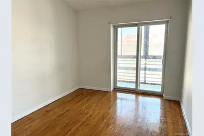 114-67 Taipei Court, College Point, NY 11356 - Photo 5