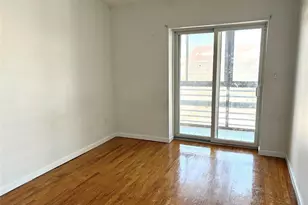 114-67 Taipei Ct, College Point, NY 11356 - Photo 5