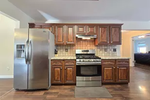 29 Pine St, Port Jefferson, NY 11776 - Photo 3