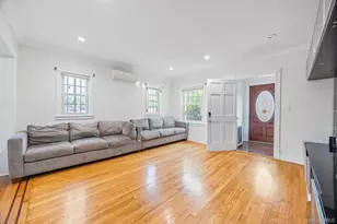 197-03 McLaughlin Ave, Hollis, NY 11423 - Photo 5