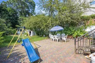 197-03 McLaughlin Ave, Hollis, NY 11423 - Photo 17