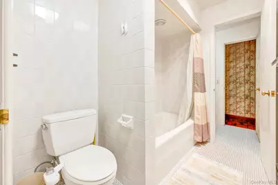 305 S Grandview Avenue, Monsey, NY 10952 - Photo 31