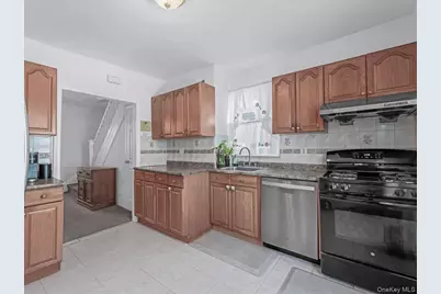 88-19 215th Street, Queens Village, NY 11427 - Photo 11