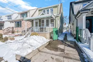 88-19 215th St, Queens Village, NY 11427 - Photo 3