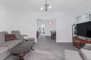 88-19 215th St, Queens Village, NY 11427 - Photo 7