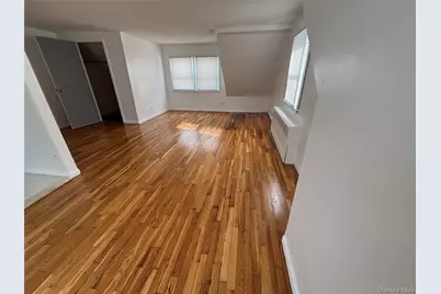 528 Cameron Street, Elmont, NY 11003 - Photo 3