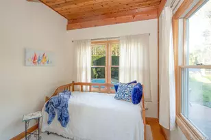 48 Oakhurst Rd, Hampton Bays, NY 11946 - Photo 15