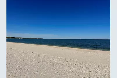 48 Oakhurst Road, Hampton Bays, NY 11946 - Photo 3