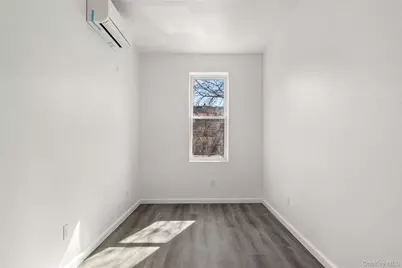 1047 Morris Avenue, Bronx, NY 10456 - Photo 9