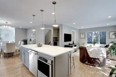 24 Hillcrest Avenue, Roslyn, NY 11576 - Photo 9