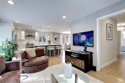 24 Hillcrest Avenue, Roslyn, NY 11576 - Photo 11