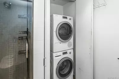 39-16 Prince Street #6G, Flushing, NY 11354 - Photo 23