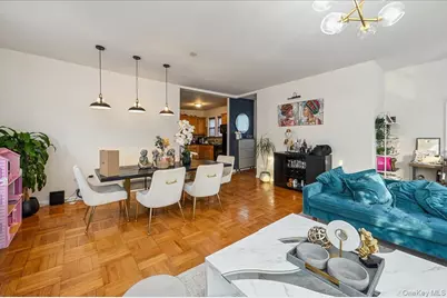 1065 Stell Place, Bronx, NY 10469 - Photo 3