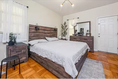 1065 Stell Place, Bronx, NY 10469 - Photo 5