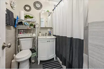 1065 Stell Place, Bronx, NY 10469 - Photo 19