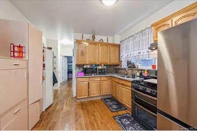 1065 Stell Place, Bronx, NY 10469 - Photo 13
