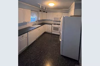 122 Rockaway Parkway, Valley Stream, NY 11580 - Photo 3