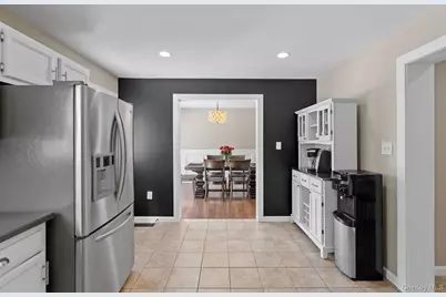 35 Wood Street, Poughkeepsie, NY 12603 - Photo 17