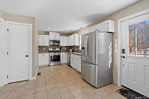 35 Wood St, Poughkeepsie, NY 12603 - Photo 15