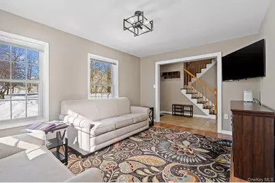 35 Wood Street, Poughkeepsie, NY 12603 - Photo 9