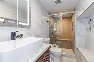 66 Essex Rd, Great Neck, NY 11023 - Photo 29