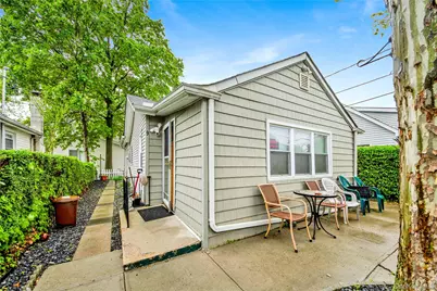 9 Magnolia Place #1, Bronx, NY 10465 - Photo 1