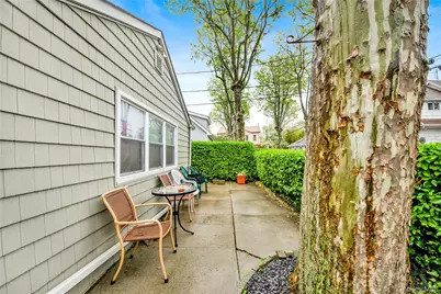 9 Magnolia Place #1, Bronx, NY 10465 - Photo 11