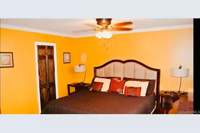 13107 107th Avenue, Richmond Hill, NY 11419 - Photo 15