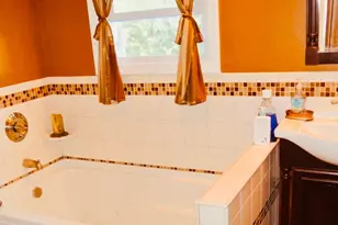 131-07 107th Ave, Richmond Hill, NY 11419 - Photo 17