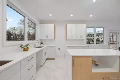 244 Blauvelt Road #Unit 201, Monsey, NY 10952 - Photo 7