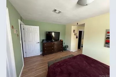 109 Elliot Street, South Merrick, NY 11566 - Photo 5