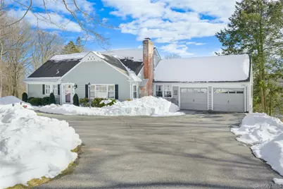 18 Hayrake Lane, Chappaqua, NY 10514 - Photo 1