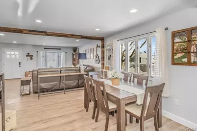 815 S 4th Street, Lindenhurst, NY 11757 - Photo 7