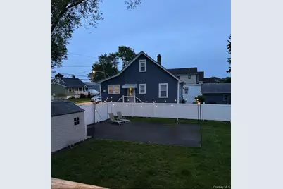 815 S 4th Street, Lindenhurst, NY 11757 - Photo 31