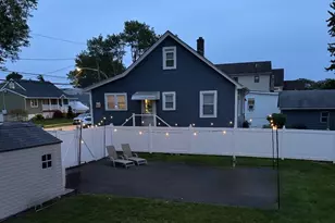 815 S 4th St, Lindenhurst, NY 11757 - Photo 31