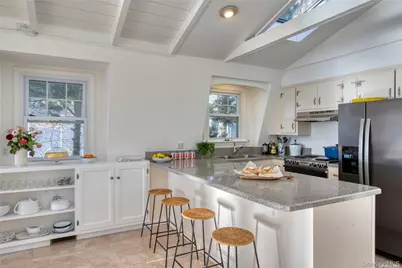 1500 Trumans Path, East Marion, NY 11939 - Photo 7