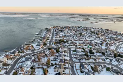 1981 Cynthia Lane, Merrick, NY 11566 - Photo 31