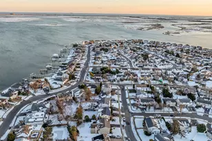 1981 Cynthia Ln, Merrick, NY 11566 - Photo 31